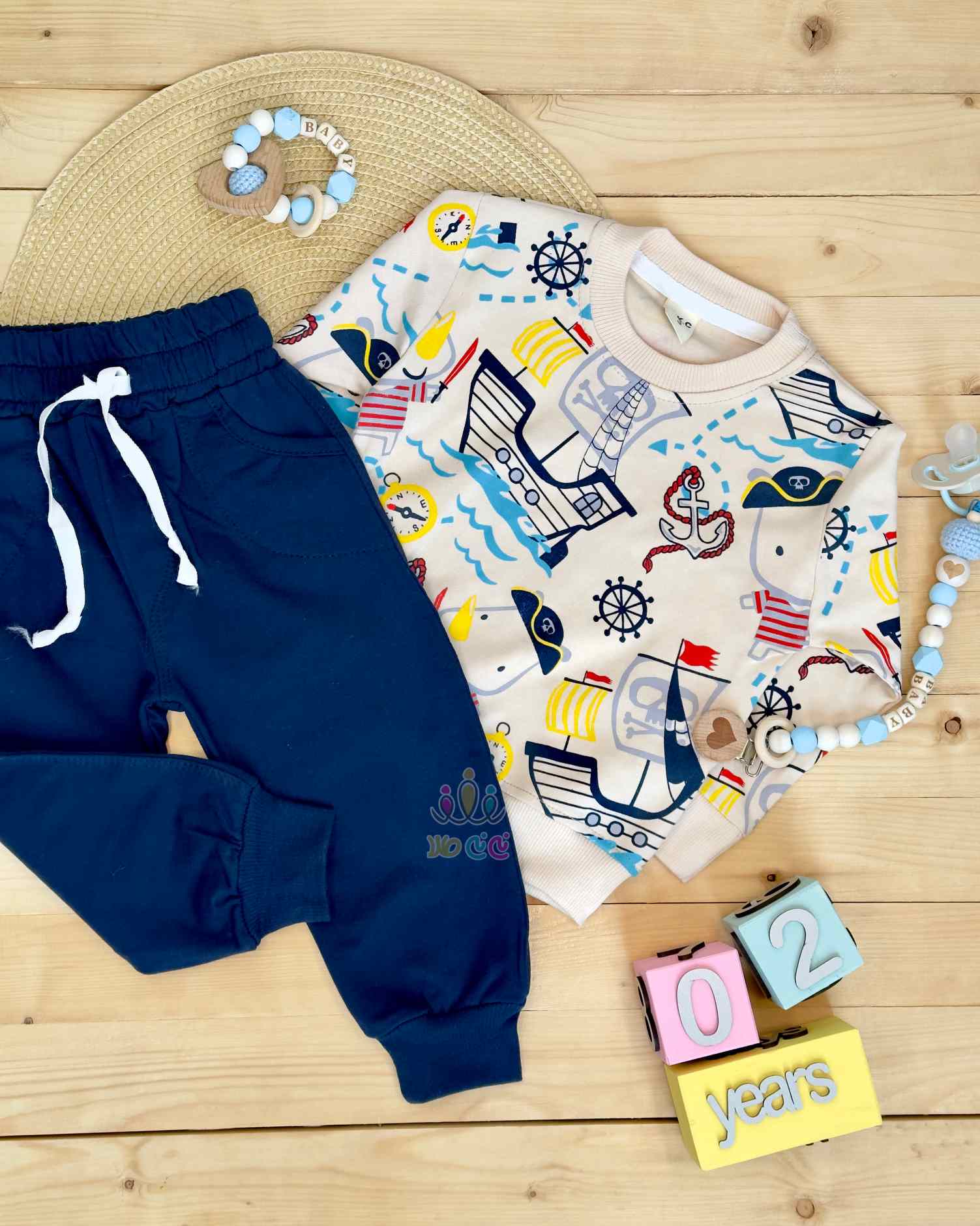 بلوز شلوار دزدان دریایی کرمی بلوز شلوار دزدان دریایی کرمی