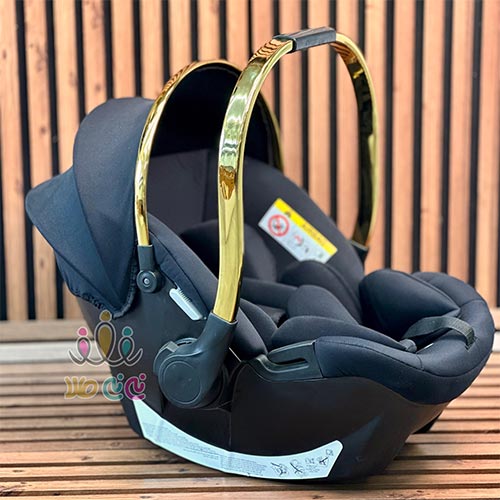 کریر-نوزاد-بی‌-بی‌-استار-مشکی-طلایی