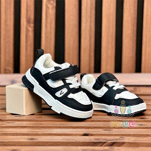 کفش-اسپرت-بچگانه-مدل-V-سفید-مشکی کفش-اسپرت-بچگانه-مدل-V-سفید-مشکی