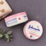کرم نرم‌کننده صورت و بدن جانسونز مدل Soft Cream - Image 2